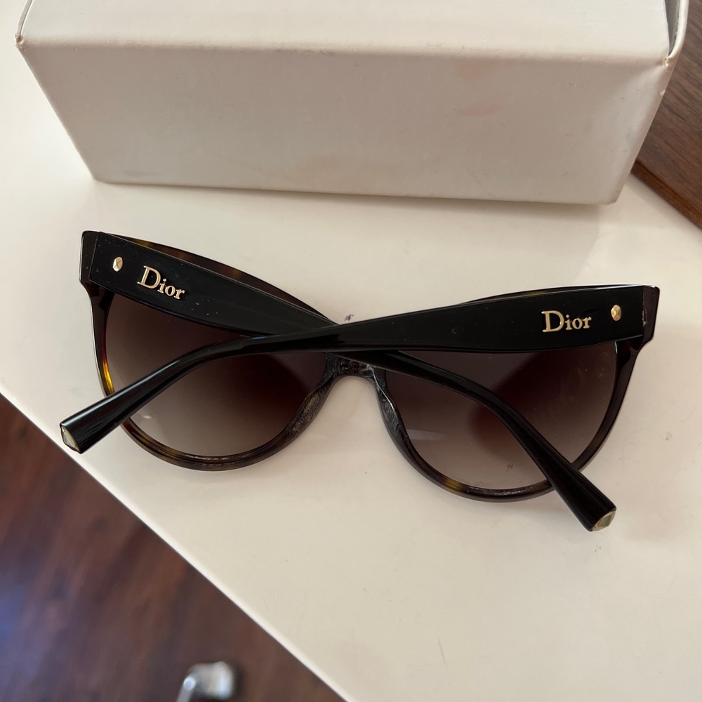 Gorgeous Dior Cat Eye Sunglasses